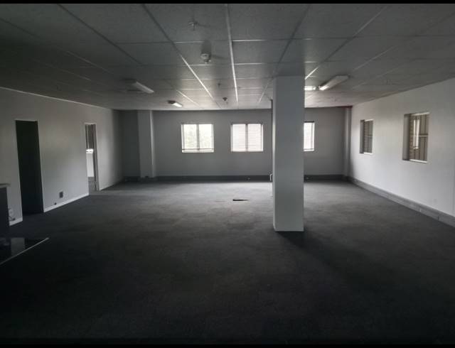 7,739M² WAREHOUSE TO LET IN RIETFONTEIN